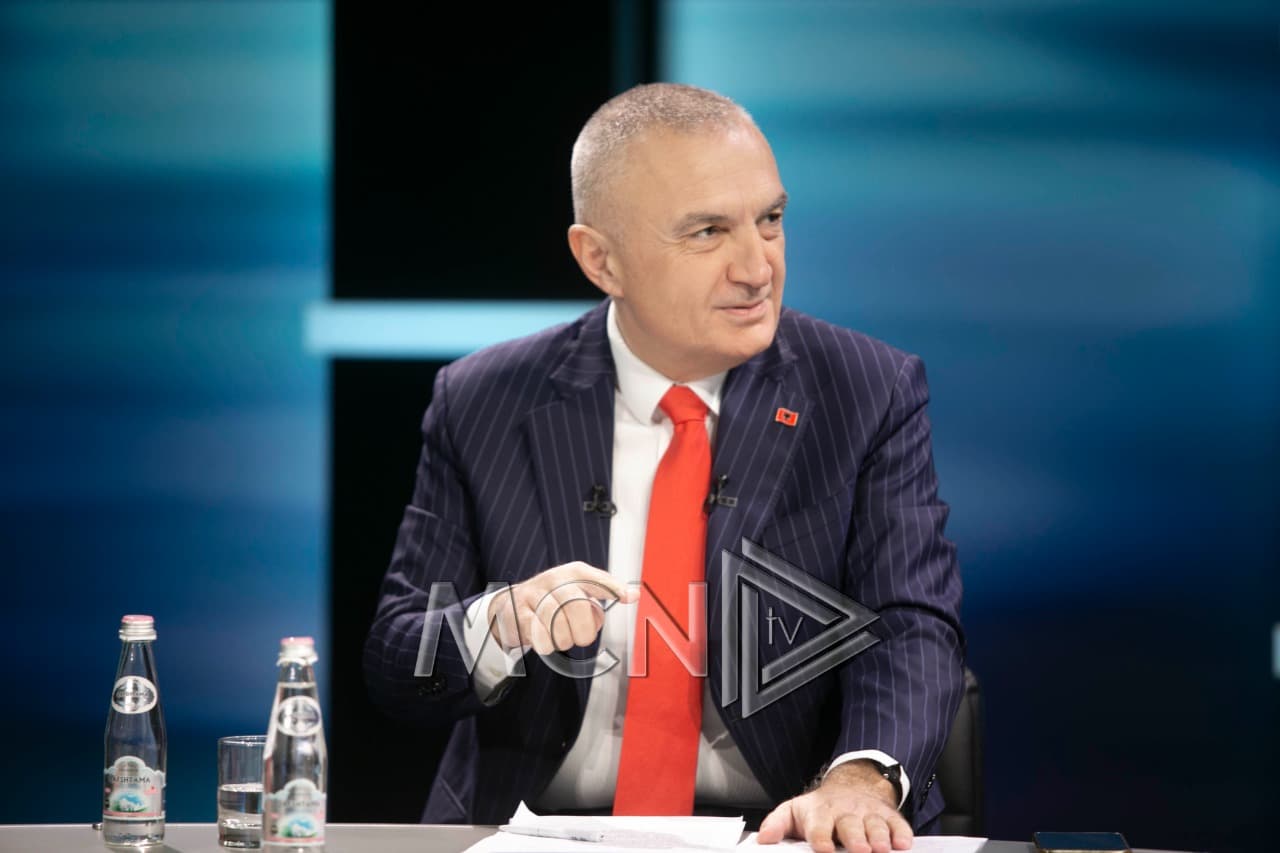 Presidenti Meta dekreton me shpallje tre ligje