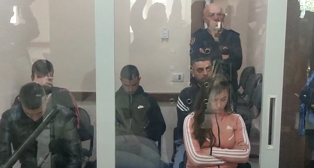 Vrau me thikë 60-vjeçarin pas një sherri banal, lihet në burg autori/ Zbardhet dëshmia