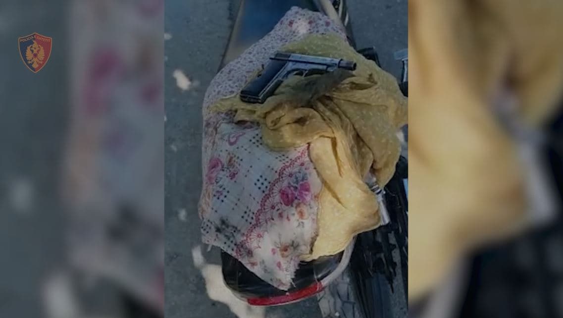 Theu masën e sigurisë dhe qarkulloi përsëri me armë zjarri me vete, arrestohet 28-vjeçari në Vlorë