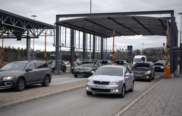 Rusët dhe finlandezët ‘ndalojnë’ lëvizjen përmes kufirit Nuijamaa