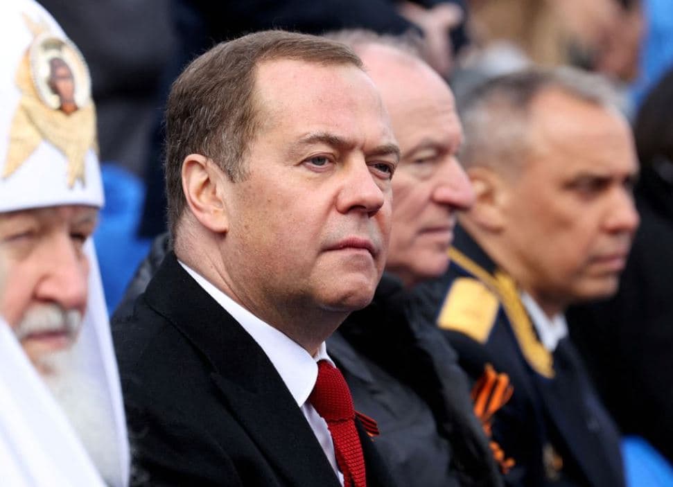 Medvedev: Një konflikt NATO-Moskë mund të provokojë luftë bërthamore