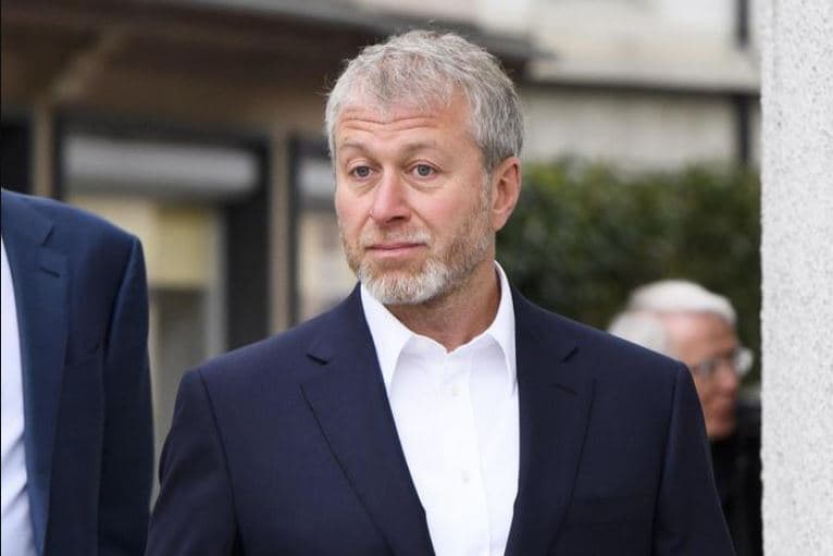 Portugalia bllokon shitjen e vilës së Abramovich