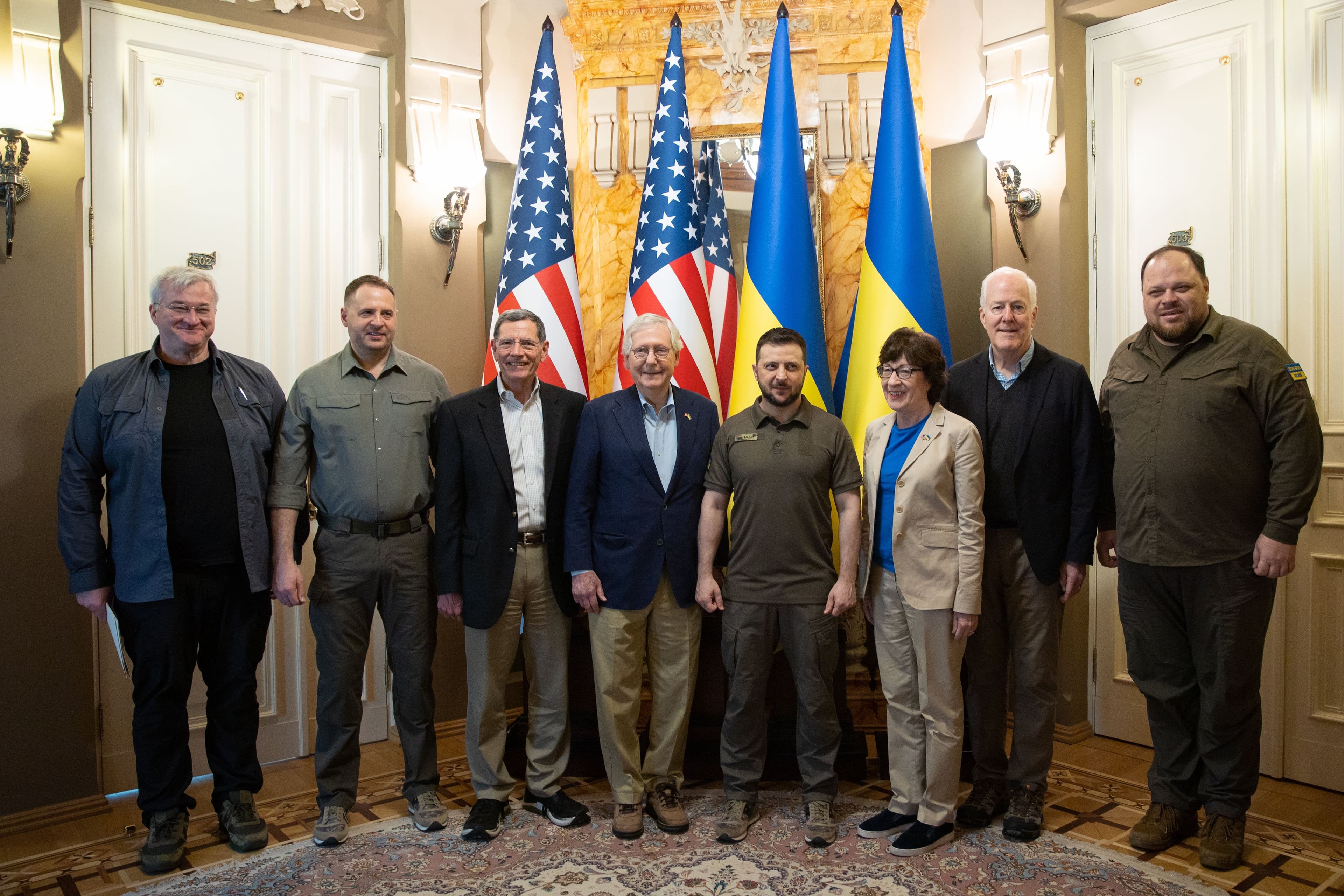 Zelensky mirëpret në Kiev delegacionin e Senatit amerikan