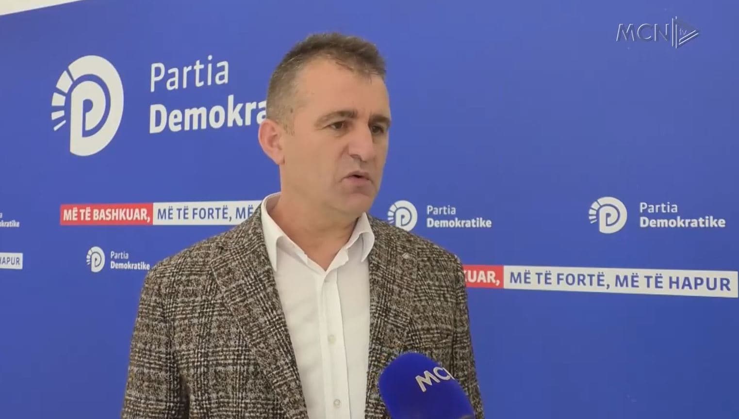 “Akt rezistence përballë Berishës”/ Elezi tregon arsyet e kandidimit: Të presim ferrat për të rinjtë (VIDEO)