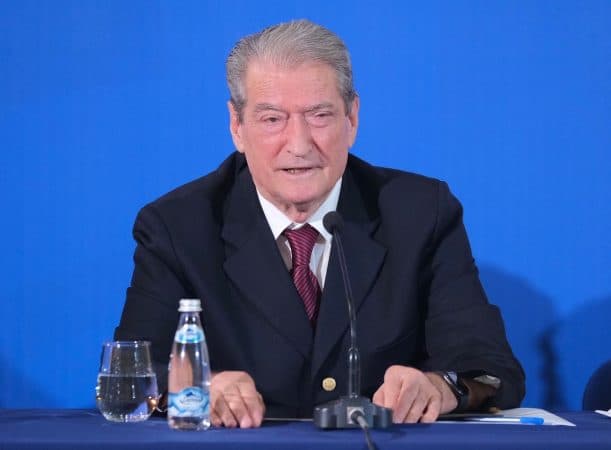 Kukës, Berisha: Qeveria i ofron të rinjve largimin që të na shkretojnë si komb