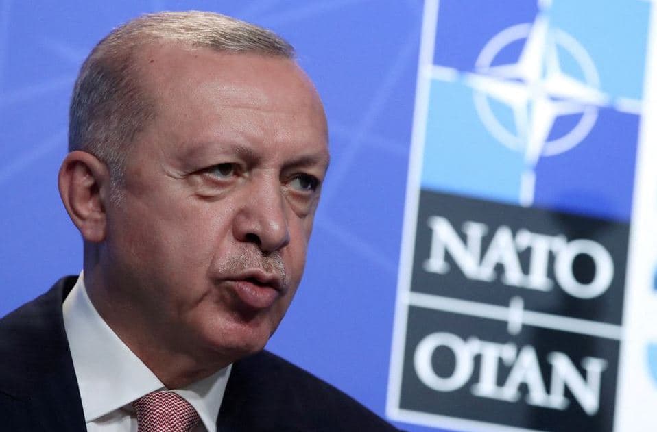 Turqia i thotë "Jo" anëtarësimit të Suedisë dhe Finlandës në NATO
