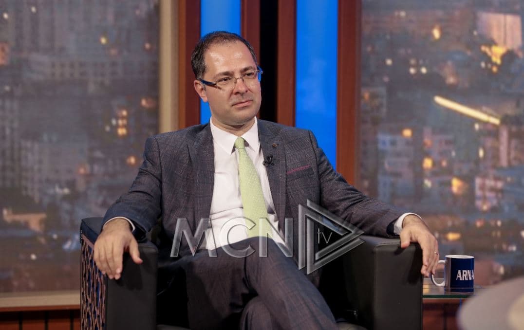  Spaho: Mund të ketë valë të re emigracioni nga Shqipëria, do ta bënte më të vështirë rimëkëmbjen ekonomike