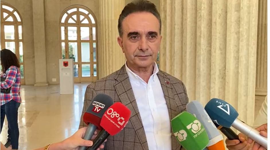 Baçi: Demokratët votojnë sot me një proces të rregullt dhe transparent