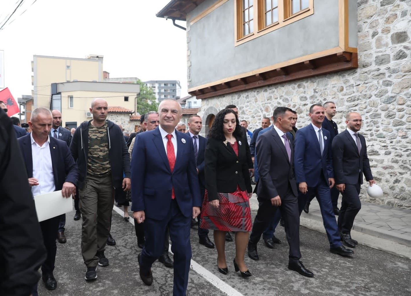 Presidenti Meta viziton sot Kosovën, pritet nga homologia Osmani