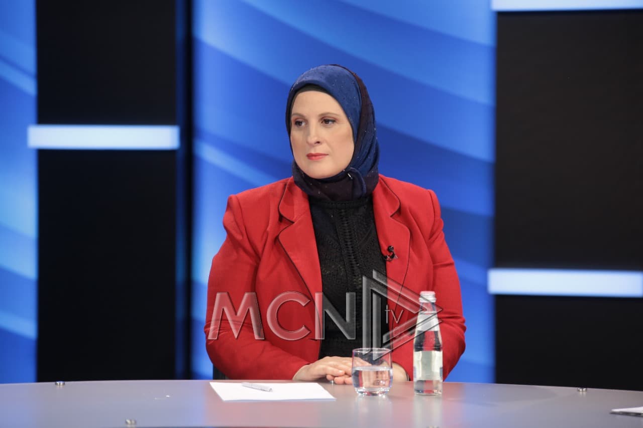 Debati për islamin, Xhaferraj: Falja në sheshe nuk është pushtim i hapësirës publike