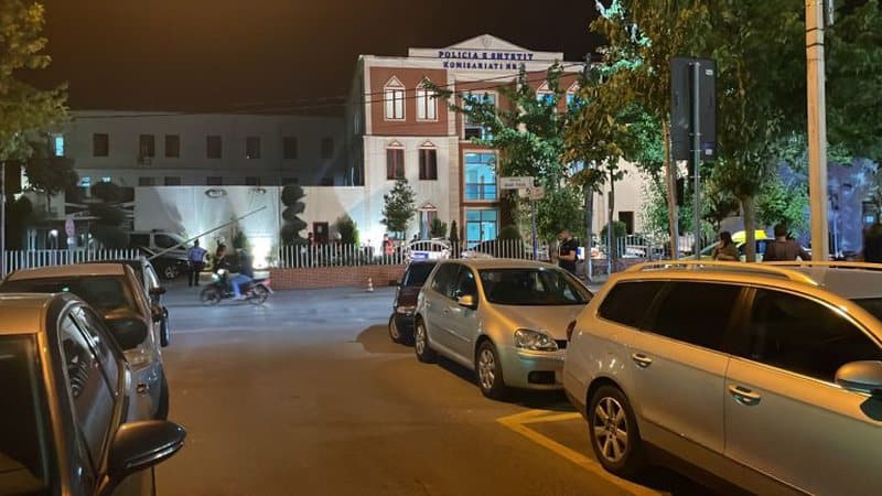 Vrasja në komisariat dhe plagosja nga efektivi/ AMP deklaratë për ngjarjet dhe policët e arrestuar