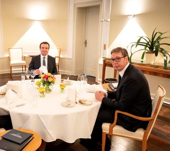      Kurti e Vuçiç sot në një panel diskutimi në Forumin Ekonomik Botëror në Davos 