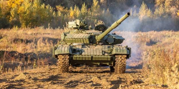 Rusia po përdor tanke 50-vjeçare për luftën në Ukrainën