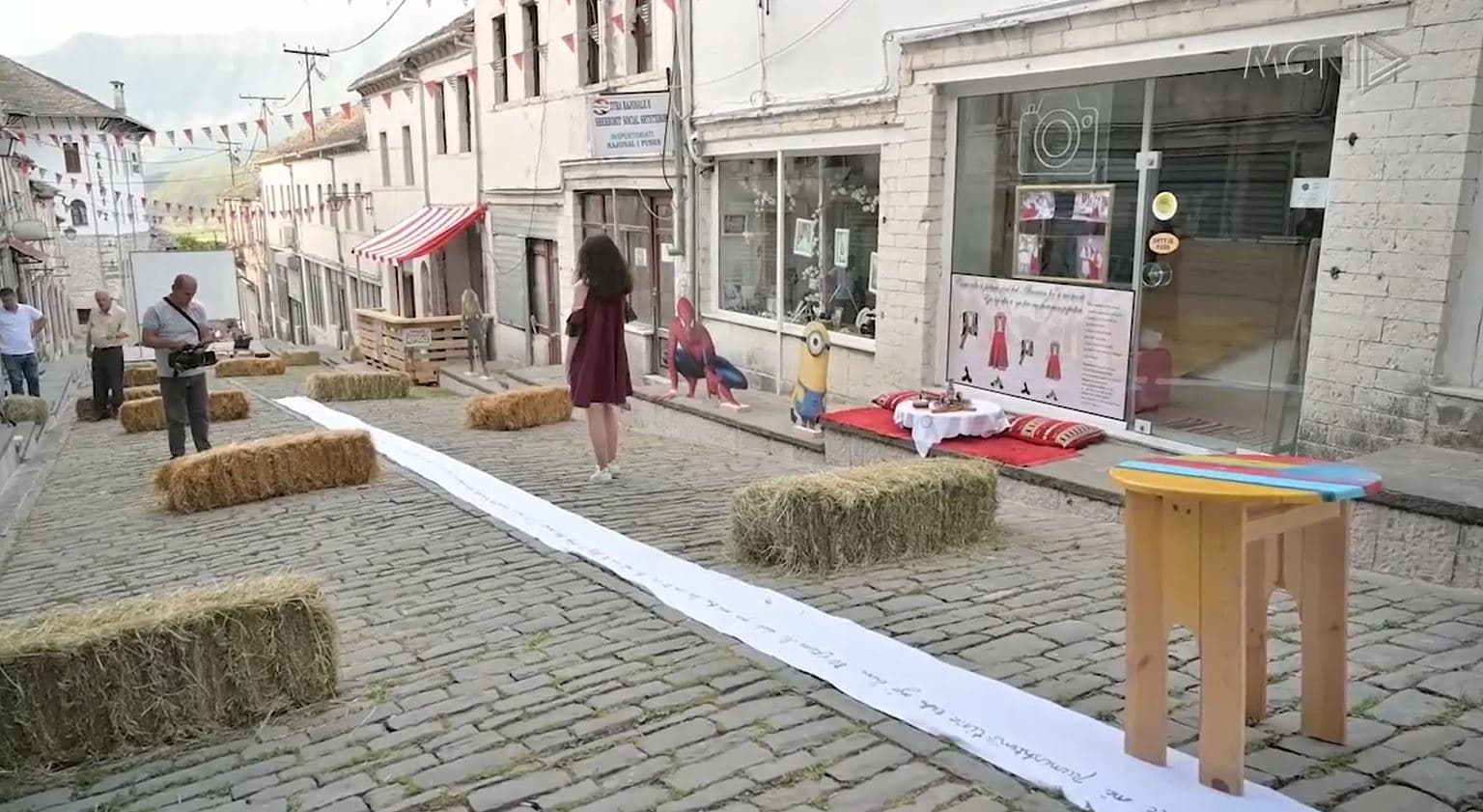 “Art kamp” mbledh artistët në Gjirokastër (VIDEO)
