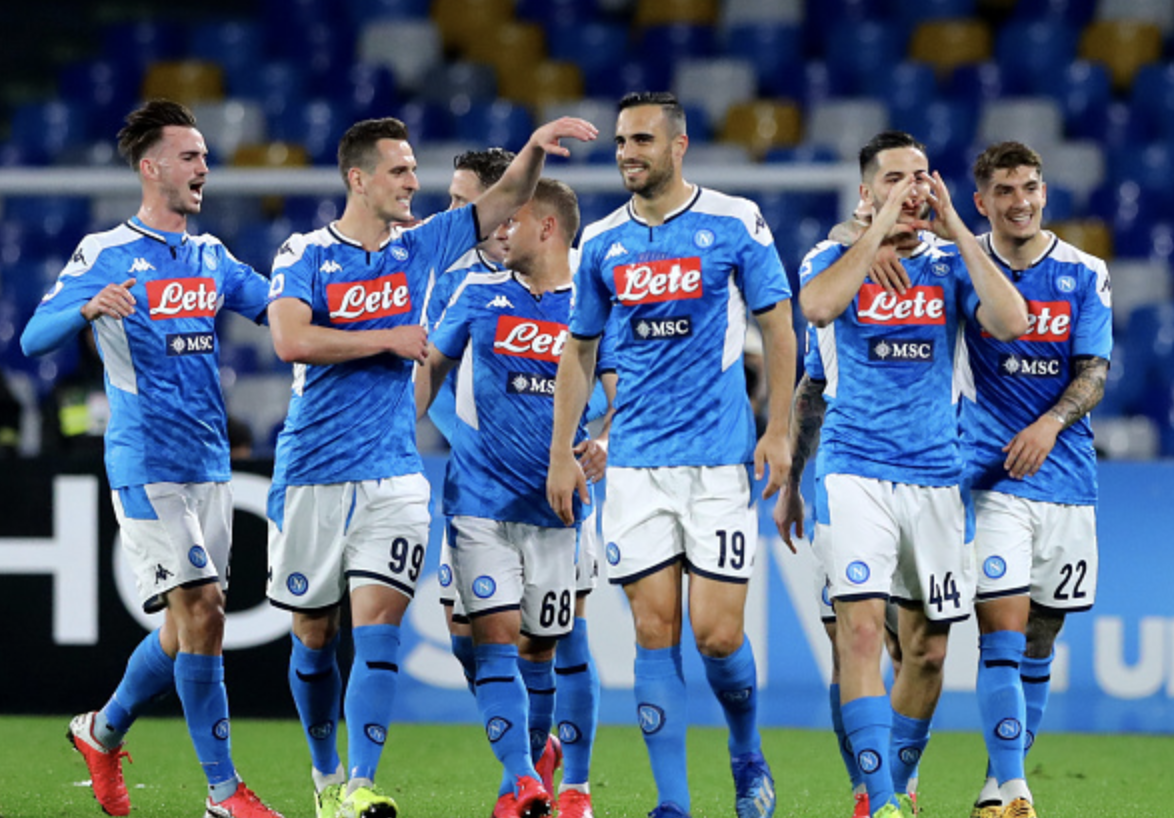                            Napoli : Dy alternativa për mbrojtjen 