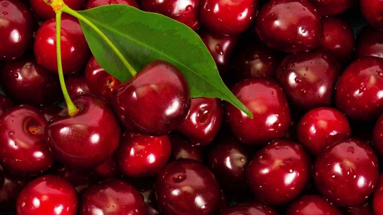 Qershitë në dietë, shtojnë peshë apo humbin peshë?