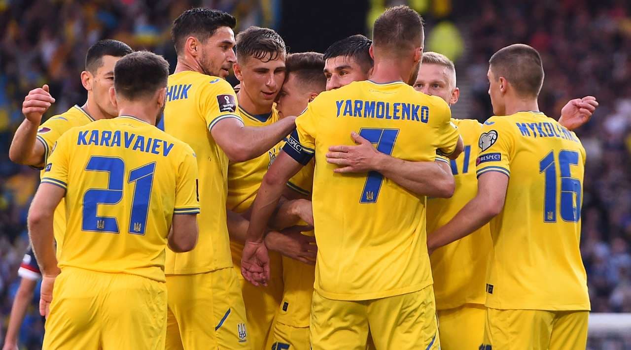 Sfida e parë zyrtare pas luftës, Ukraina mposht Skocinë dhe shkon në finalen për Botërorin