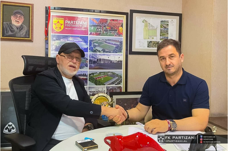 Partizani zyrtarizon drejtorin sportiv: Solli Ekubanin dhe Skukën