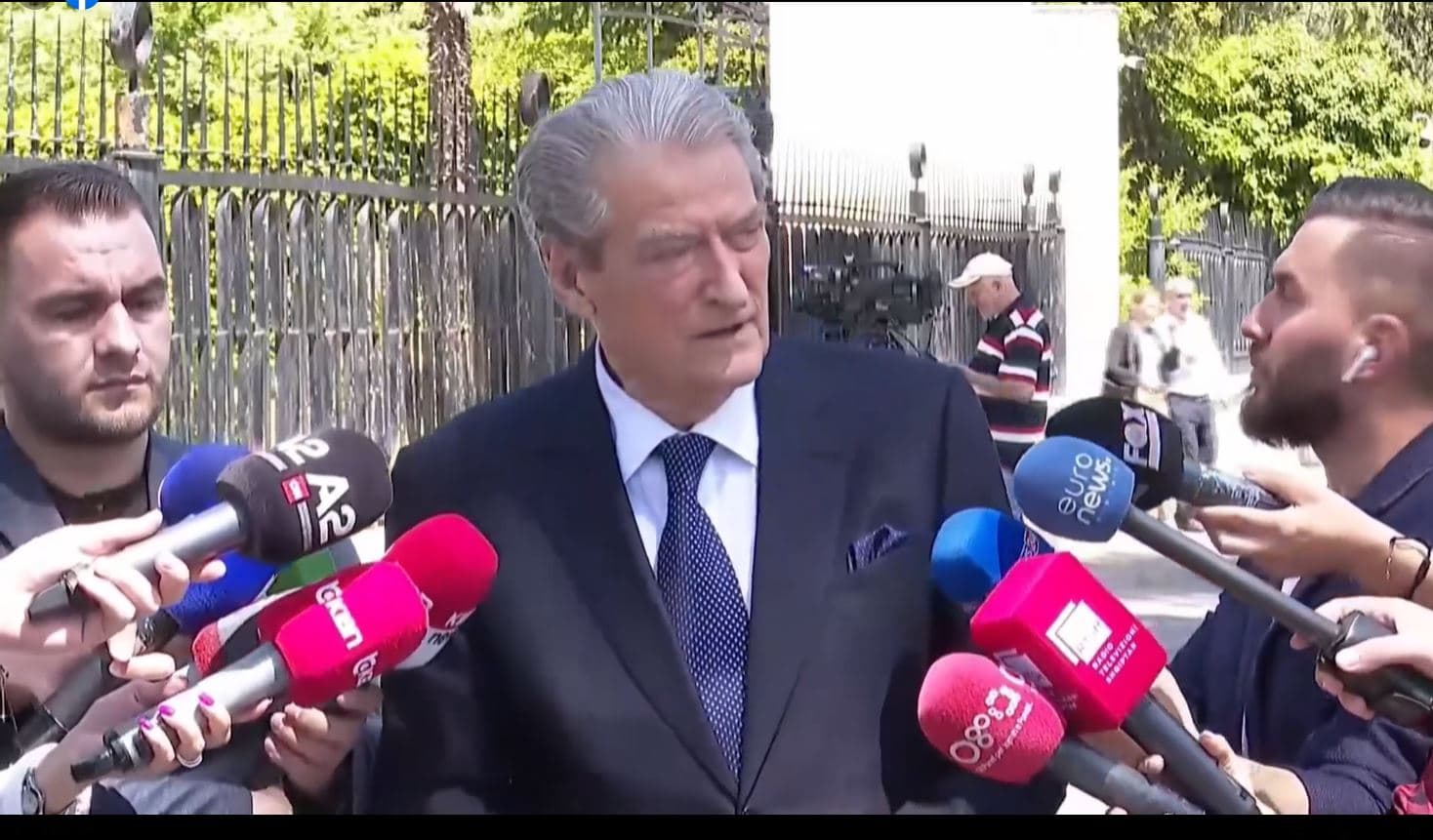 Nisin homazhet për Nishanin/ Berisha: Shteti shqiptar humbi një nga shtetarët më dinjitozë në historinë e tij