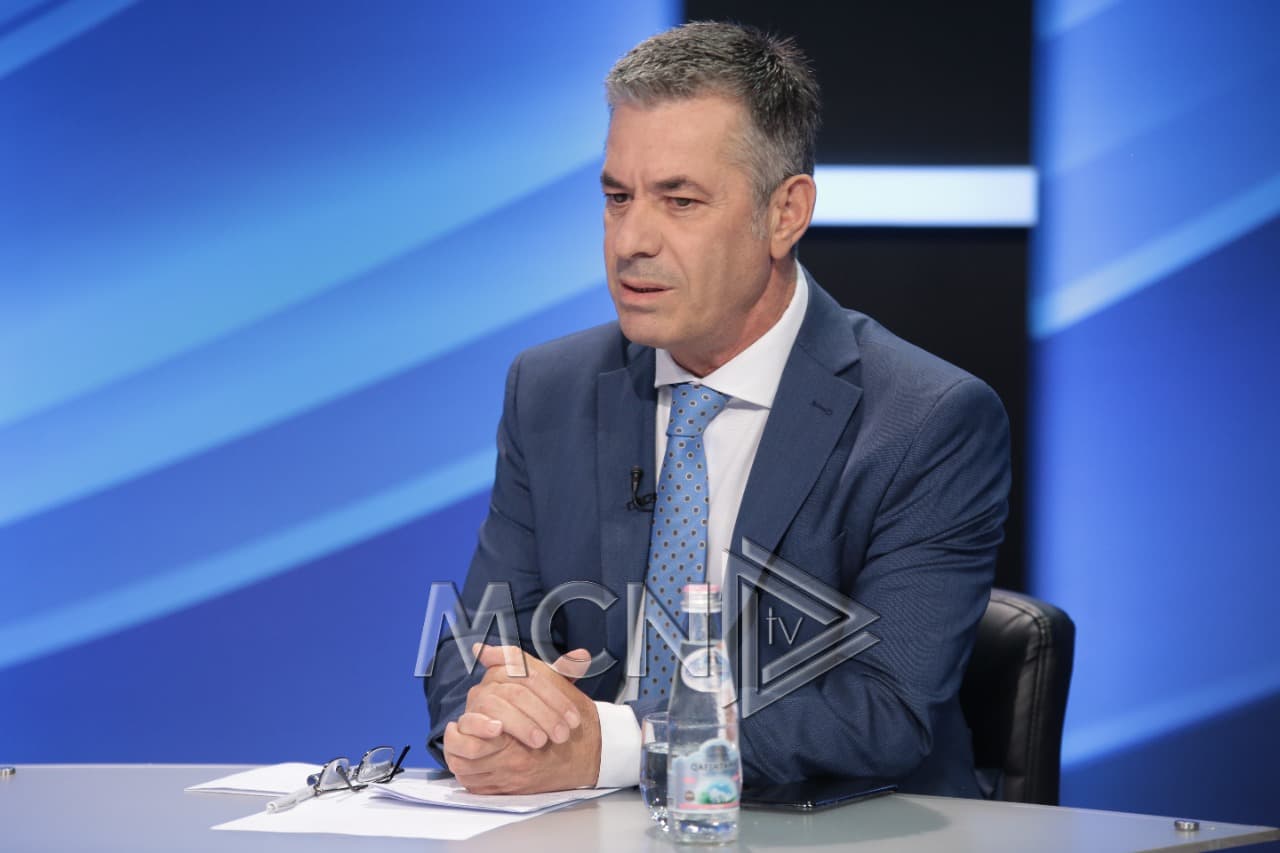 Vangjeli: Nga njëra anë është grupimi parlamentar pa parti dhe nga ana tjetër partia që ka probleme me GP