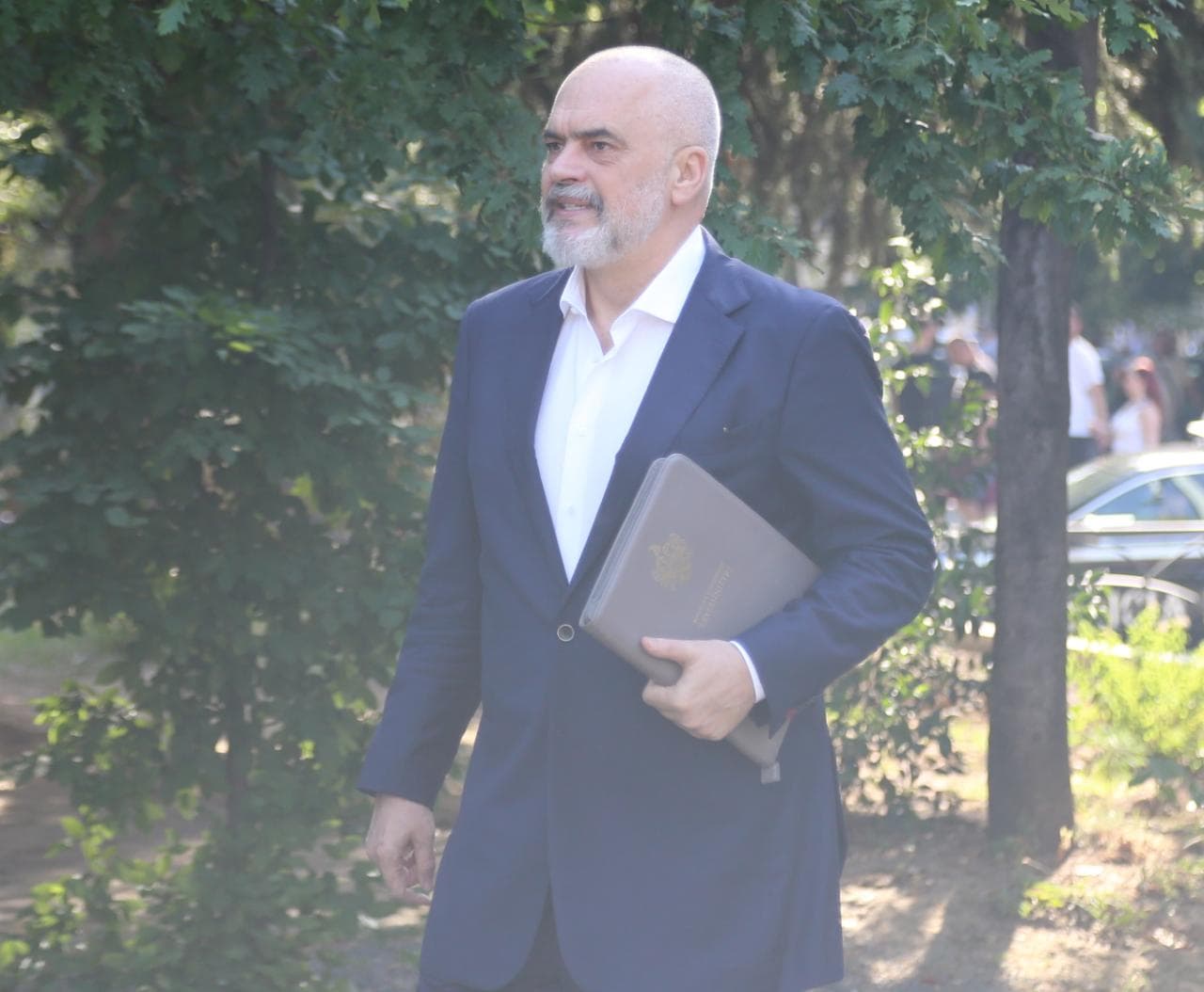 Presidenti i ri/ Nis mbledhja e Kryesisë së Partisë Socialiste 