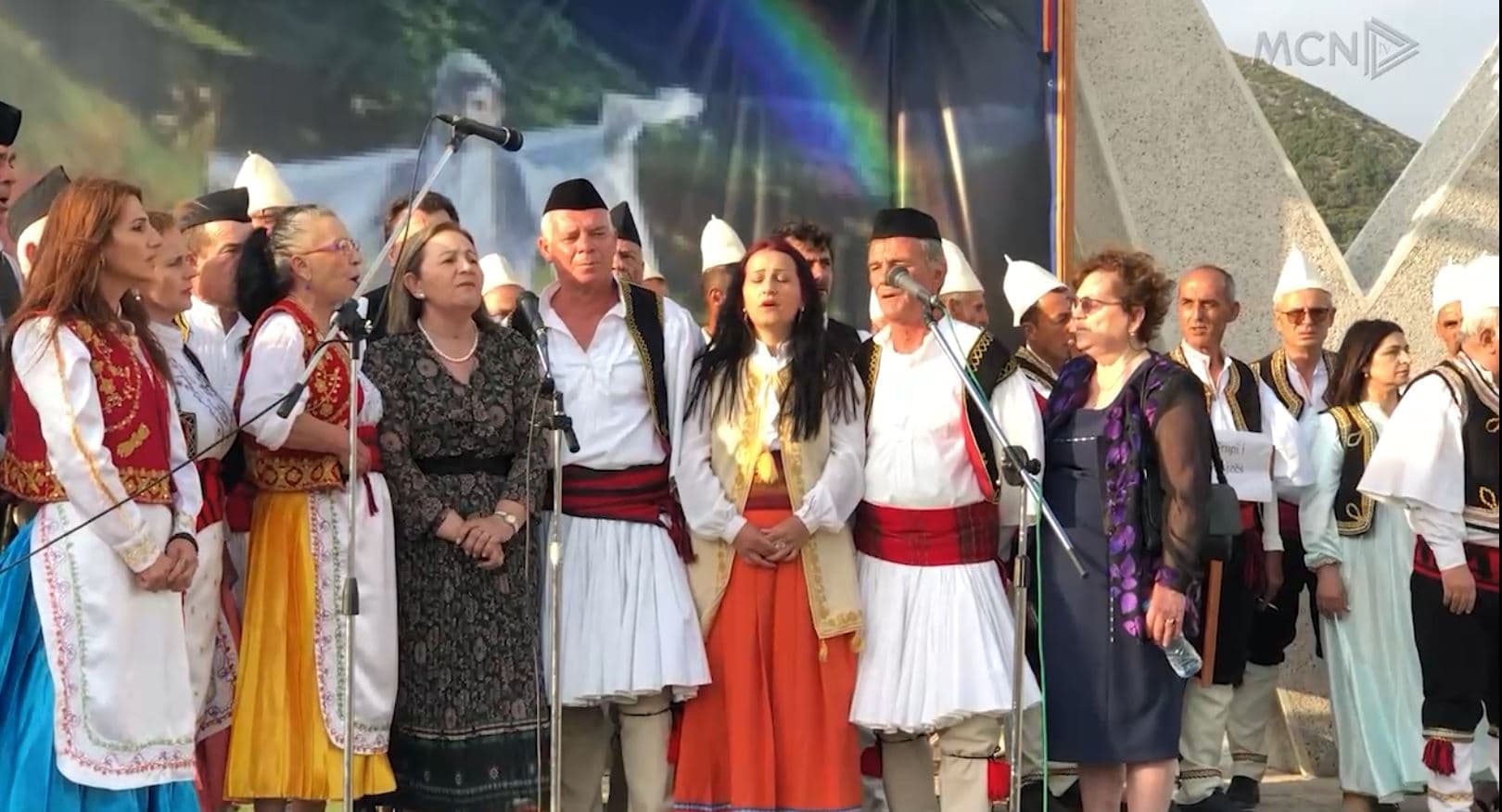 Piluri, kryeqendra e polifonisë labe/ Nis festivali “Netët e bejkës së bardhë” (Video)