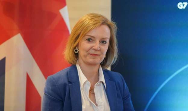 Truss: Pushtimi i paligjshëm kërcënon paqen botërore
