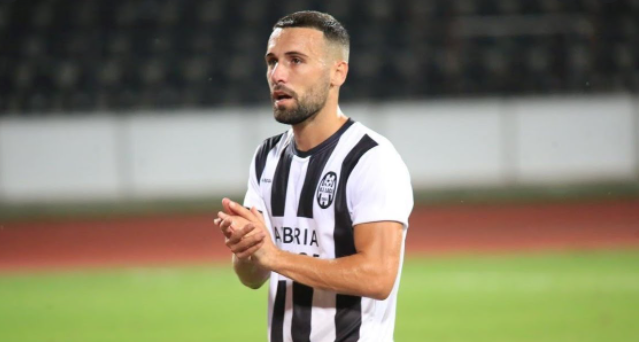 Nisin largimet te Laçi, Deliu dhe Ignjatovic e mbyllin me kurbinasit