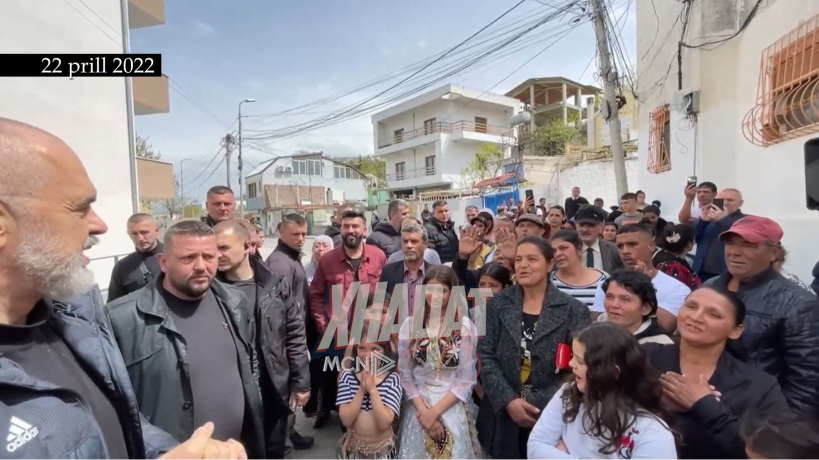 "Xhadat" - 16 familje të komunitetit rom në Lezhë ende pa shtëpi. Rama i "përdori" për propagandë