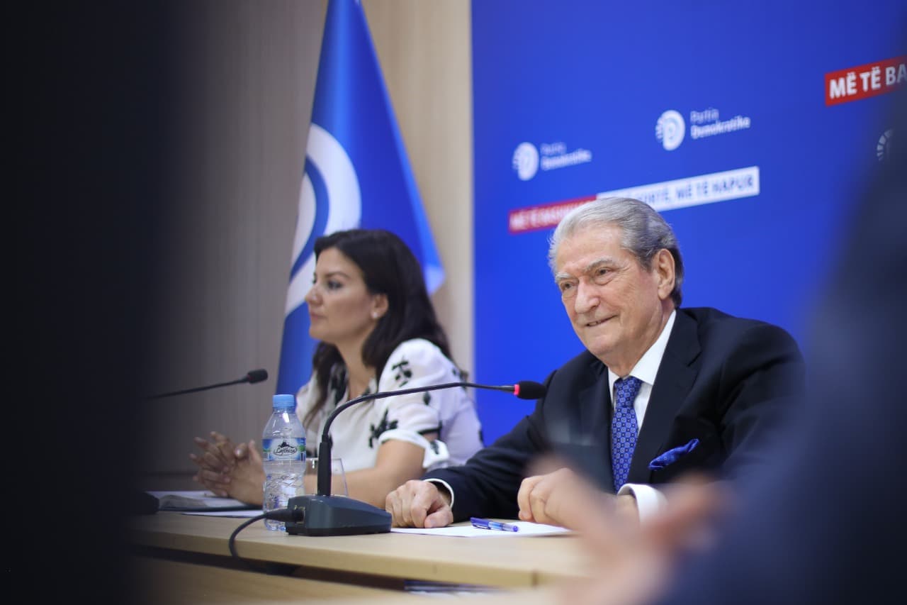     Berisha: U varros demokracia me Begajn president, të bashkohemi në një front opozitar përballë Ramës