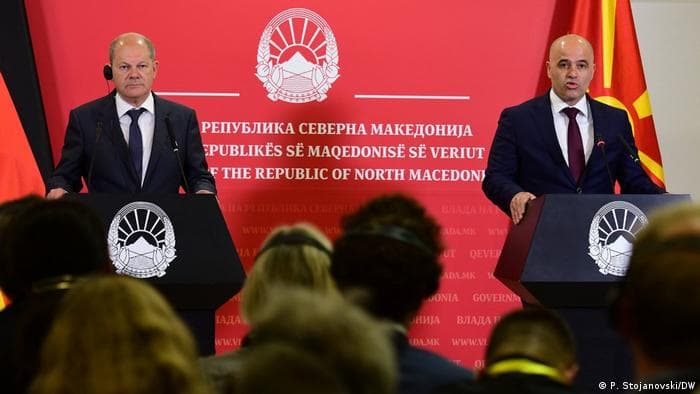 Scholz-Kovaçevskit në Shkup: Do angazhohem personalisht që MV të nisë bisedimet për anëtarësim