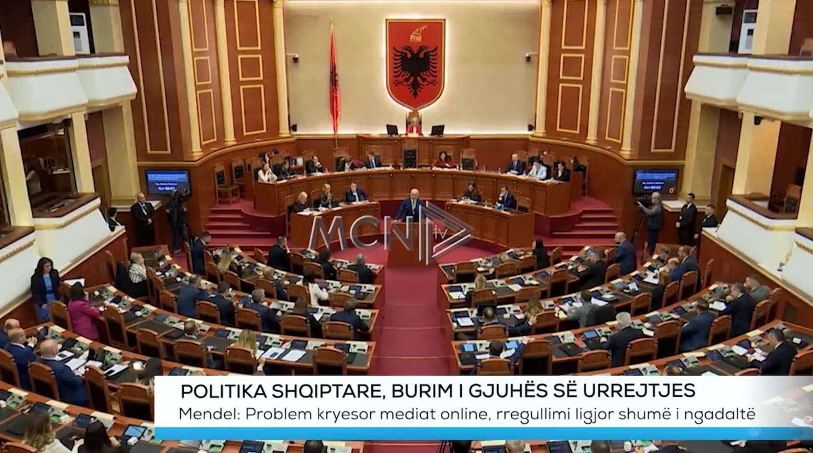 Politika shqiptare, burim i gjuhës së urrejtjes (VIDEO)