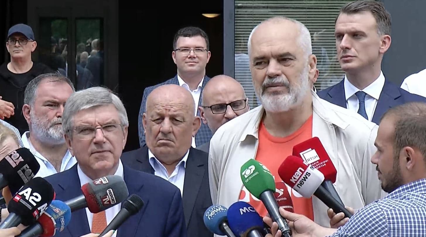 Inaugurohen ambientet e KOKSH, Rama: Fëmijëria pa sport, është e cenuar. Bach: I kënaqur me ecurinë 
