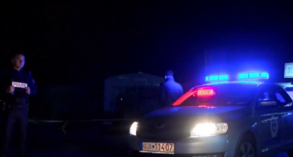 Podujevë, babai vret me kallashnikov djalin