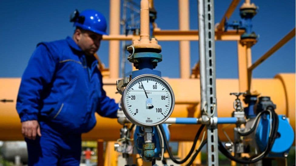 Rusia ka fituar 97 miliardë dollarë nga eksportet e naftës dhe gazit që nga fillimi i luftës