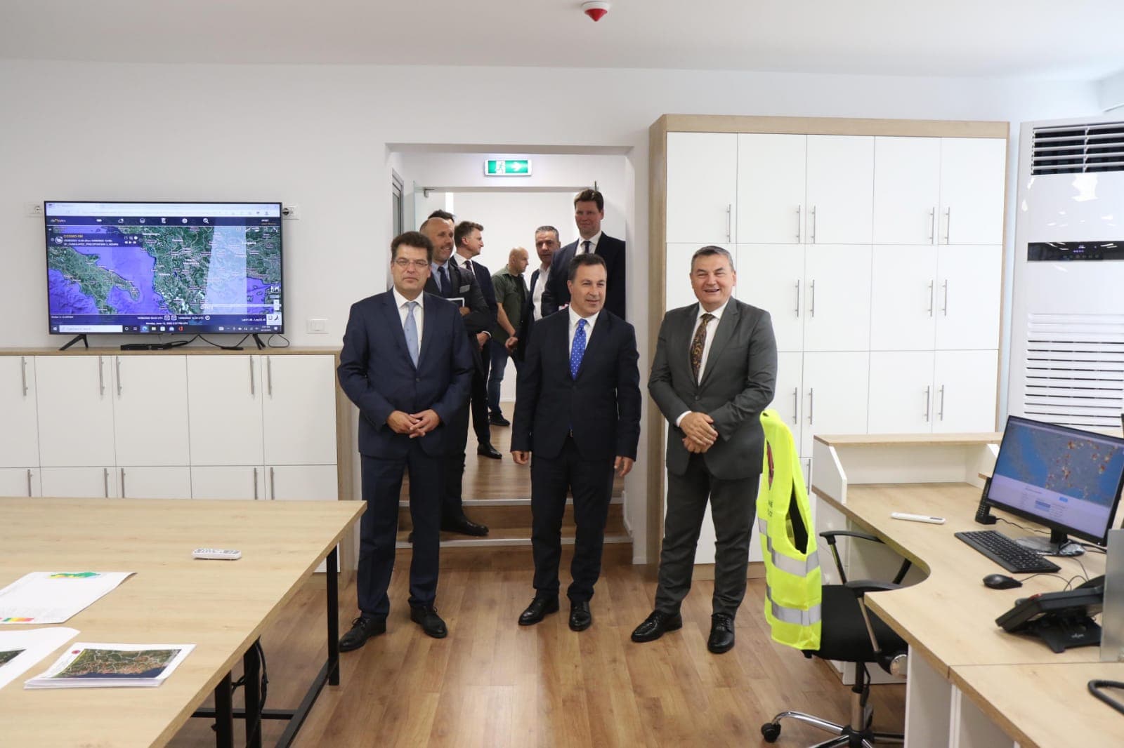  Shqipëria drejt anëtarësimit Mekanizmin e Mbrojtjes Civile të BE/ Peleshi pret komisionerin Evropian për Mbrojtjen Civile