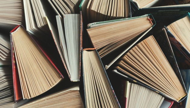 Parlamenti ukrainas ndalon librat dhe muzikën ruse