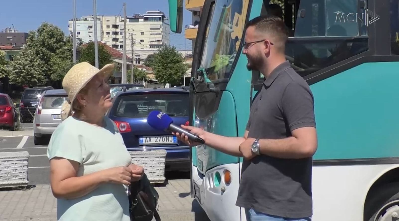 Kushtet e munguara në terminale/ Problematikë edhe konkurrenca e pandershme nga taksitë “pirate” (Video)