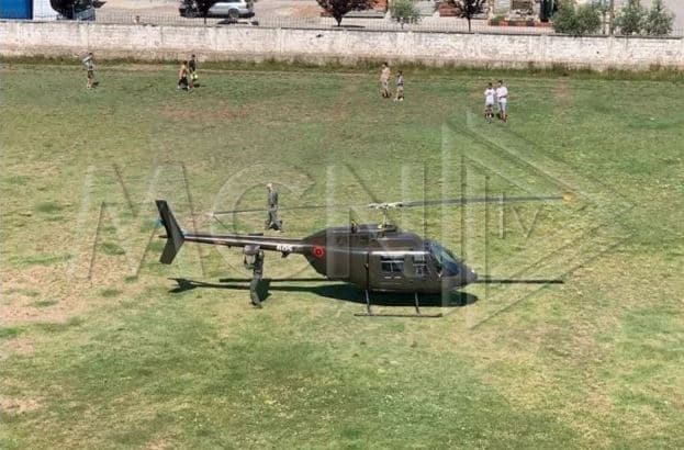 Librazhd, helikopteri i Ushtrisë bën ulje emergjente