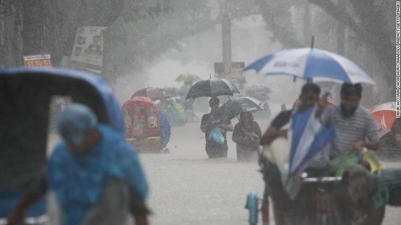 Përmbytje në Indi dhe Bangladesh, regjistrohen dhjetëra të vdekur