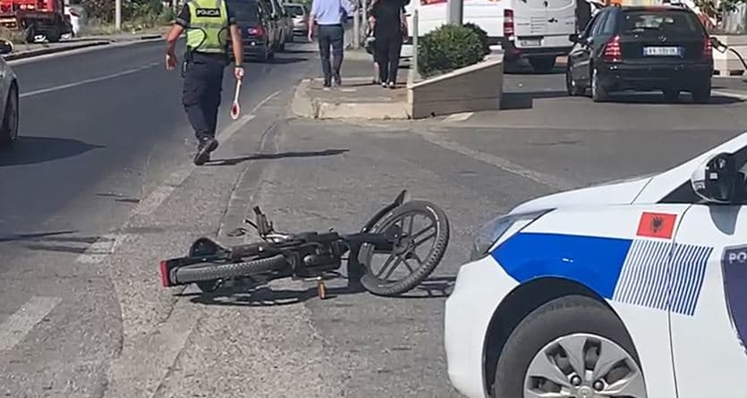 Makina përplaset me motoçikletën në Lezhë, një i plagosur