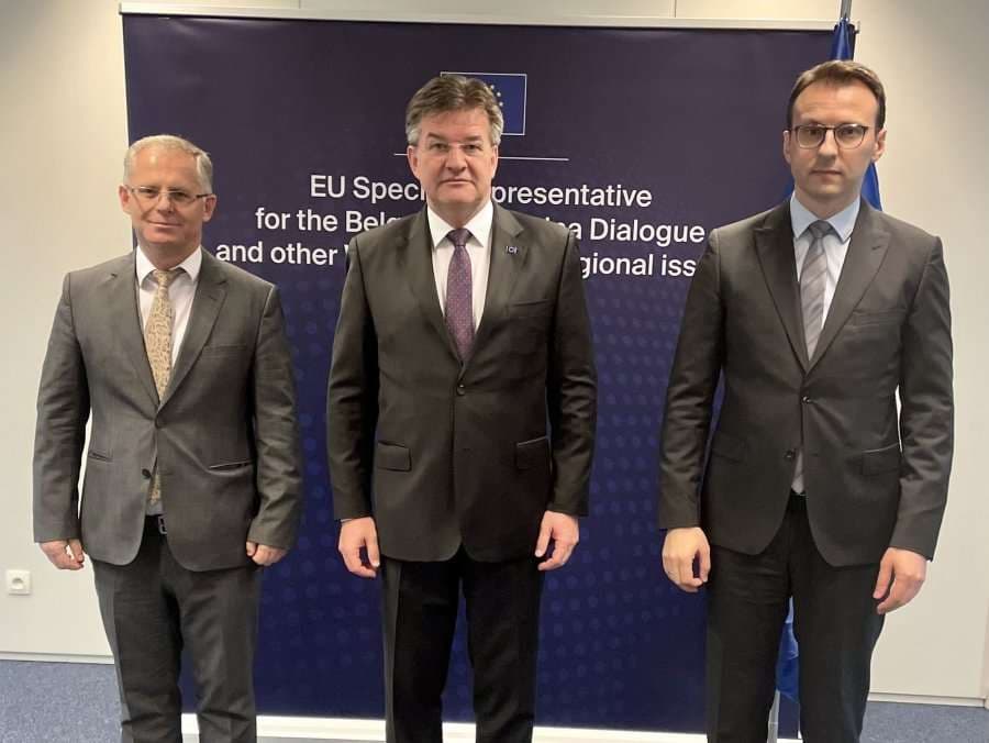 Prishtina dhe Beogradi arrijnë marrëveshjen për energjinë në Veri