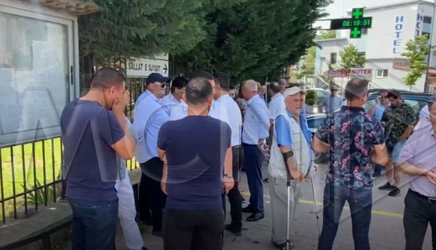 Protestë kundër hartës së re gjyqësore në Lezhë: 90 mijë banorë nuk lihen pa gjykatë