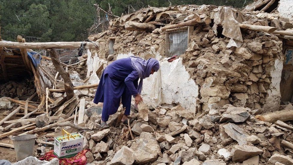 Mbi 1 mijë të vdekur nga tërmeti në Afganistan, talebanët thirrje për ndihmë