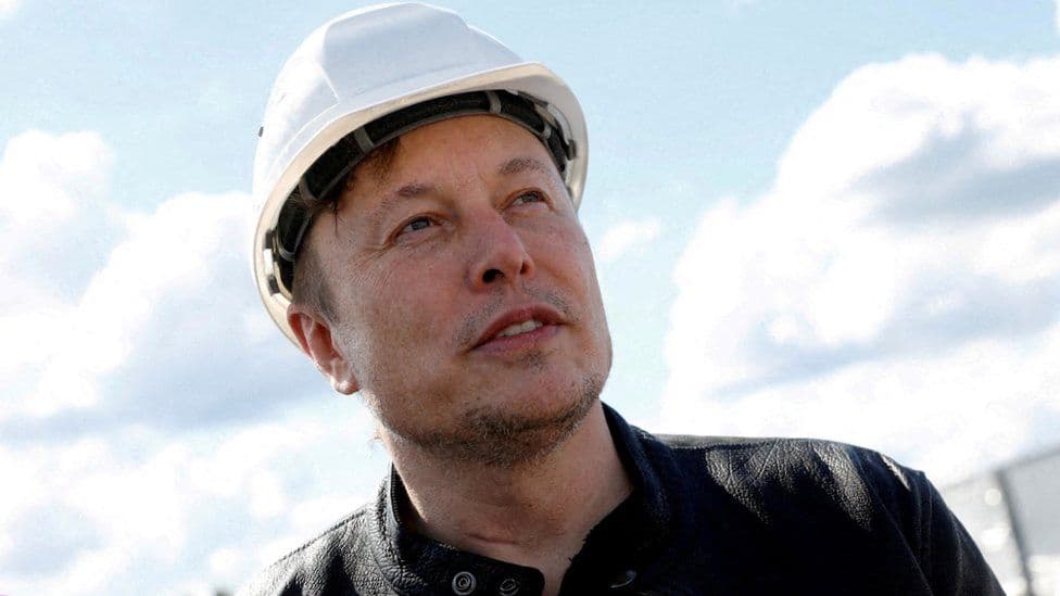 Fabrikat e reja Tesla në Gjermani dhe SHBA po humbasin miliarda dollarë