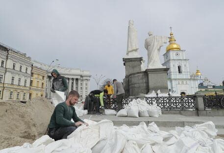 Unesco: Mbi 150 objekte kulturore janë shkatërruar në Ukrainë që nga nisja e luftës