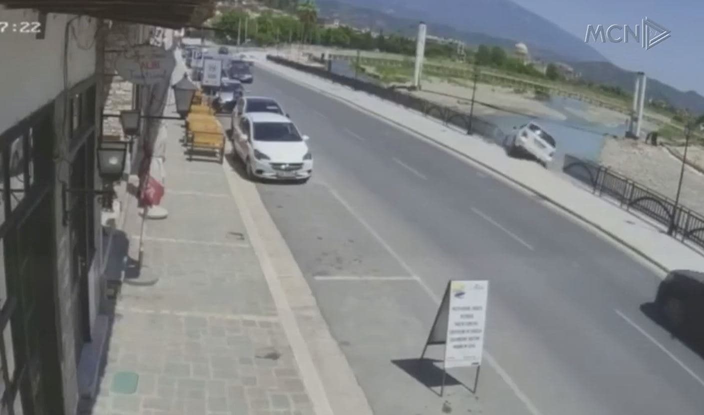Aksidenti në Berat, ekspertët: Mbani xhamat hapur ku kaloni mbi ura (VIDEO)
