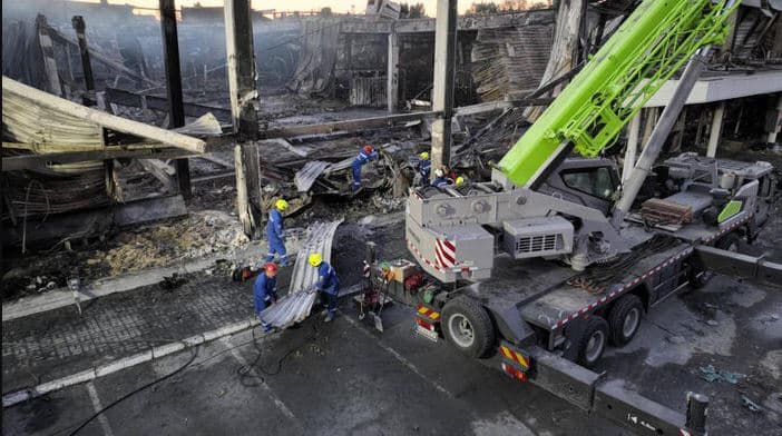  Sulmi me raketa në qendrën tregtare/ Liderët e G7: Ishte një krim lufte