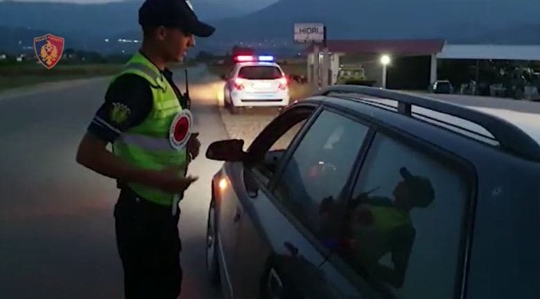 Kontrolle me makina inteligjente dhe dronë edukues/ Arrestohen 15 drejtues mjetesh, 7 të dehur (VIDEO)