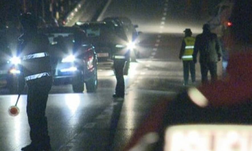 Përplasen dy makina te “Shkëmbi i Kavajës”, rëndohet trafiku në autostradë